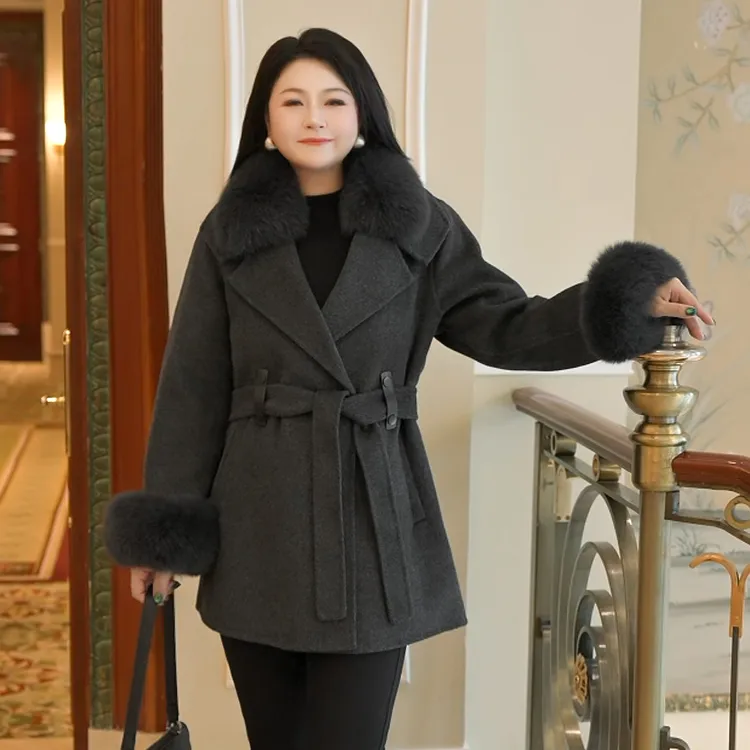 【100绵羊毛可拆卸狐狸毛领】MsShe大码女装冬收腰大衣J~M2512011