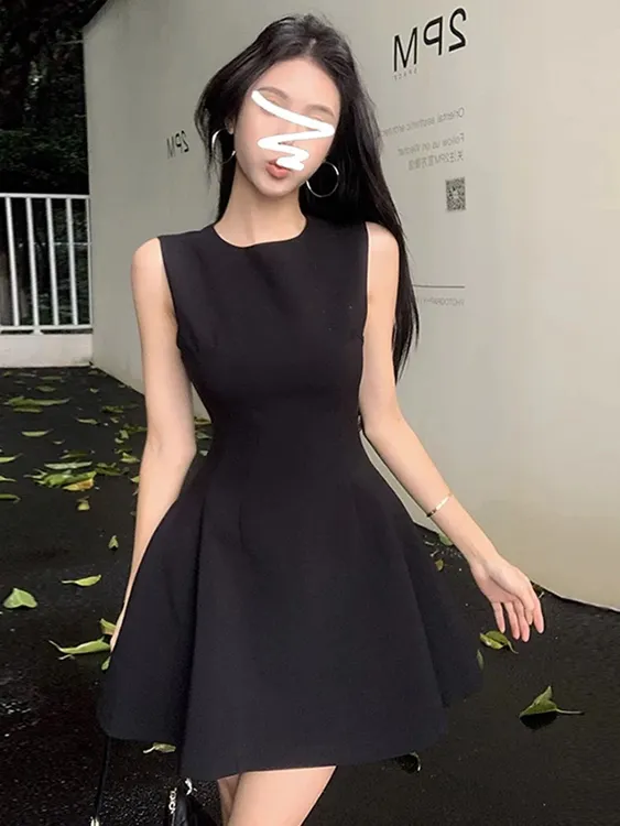 法式连衣裙无袖花苞裙生日裙收腰显瘦薄款西装女2025夏黑色裙子