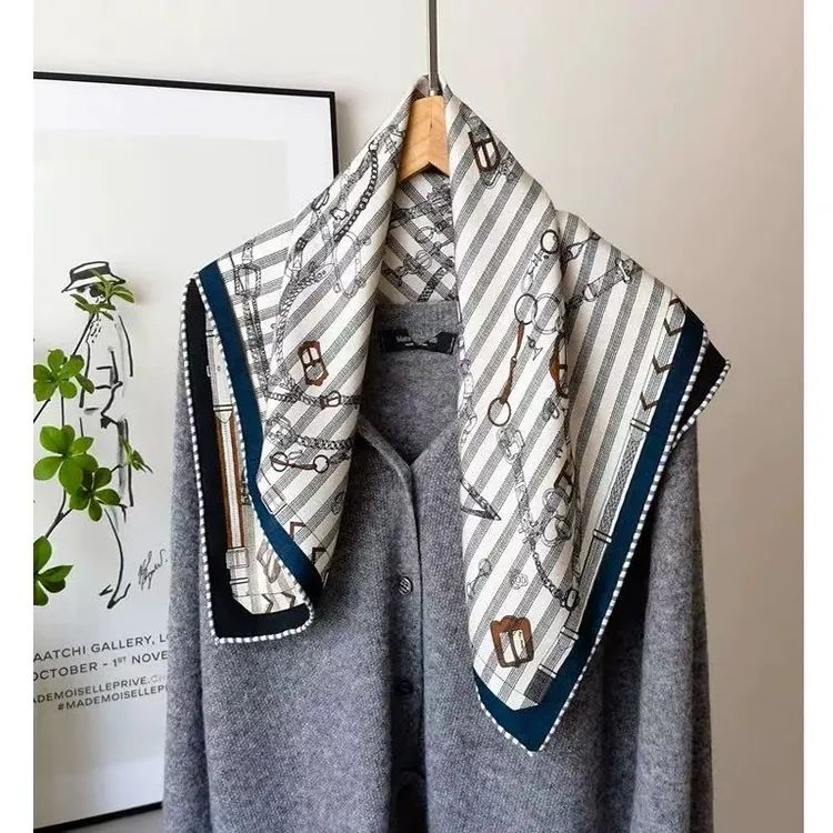 【马儿跃动】法式条纹皮扣印花真丝羊毛护颈62cm中方巾保暖小围巾