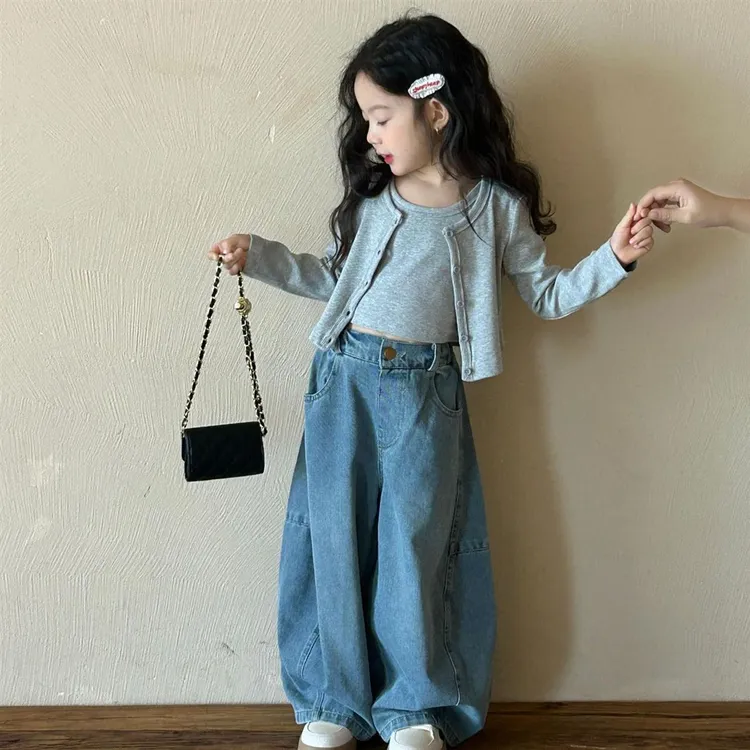 童泰【断码】女童韩范套装2025新款春秋女孩洋气时髦短款开衫现货