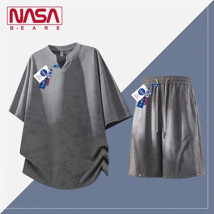 NASA联名扎染高街V领短袖套装男士潮牌冰丝T恤五分裤夏季休闲穿搭