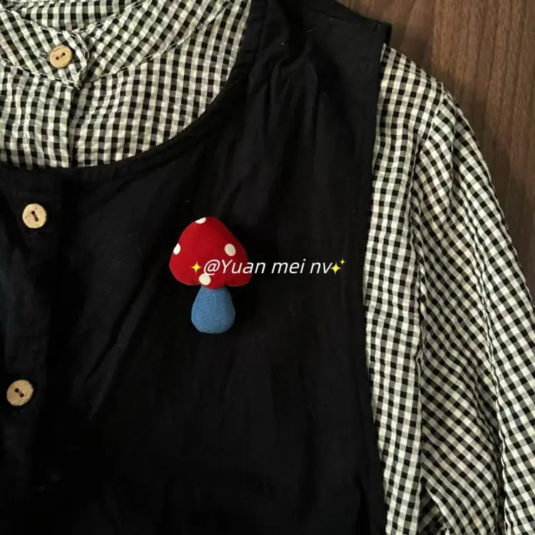 合金布艺胸针 红色波点蘑菇胸针包包配饰