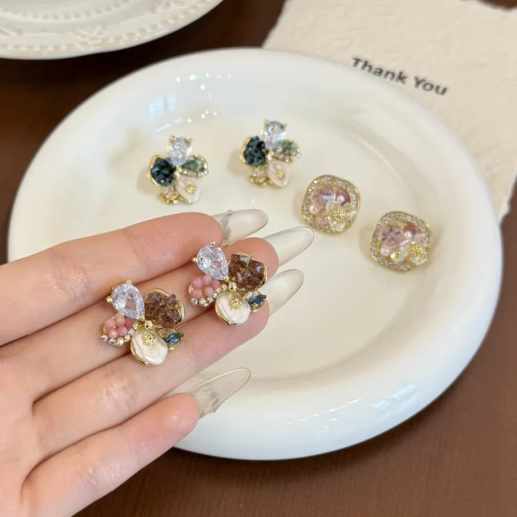 锌合金锆石耳饰 法式重工轻奢气质耳钉女高级小众百搭耳饰