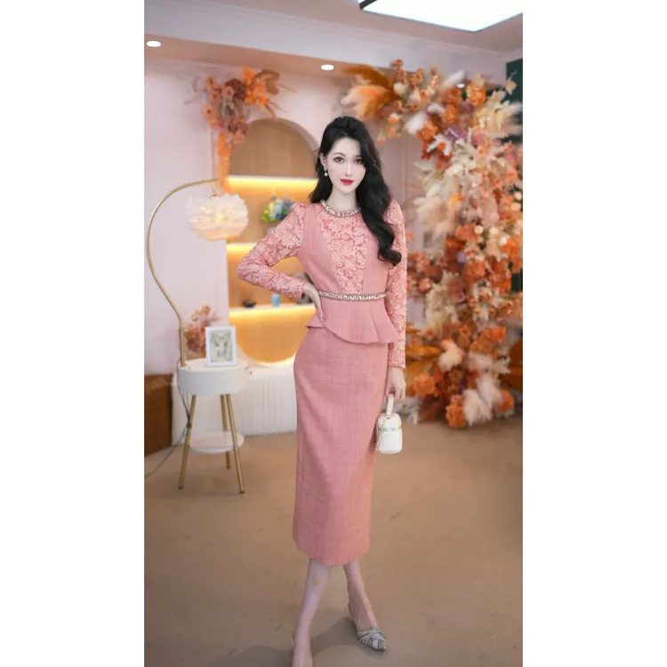 2025秋冬新款女装钉珠假两件高贵气质长袖轻奢法式连衣裙25132