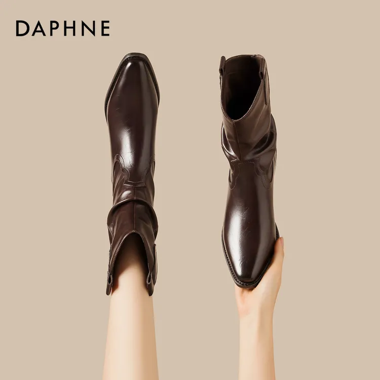 达芙妮品牌正品棕色短靴2025堆堆靴子美拉德短靴西部骑士靴时装靴