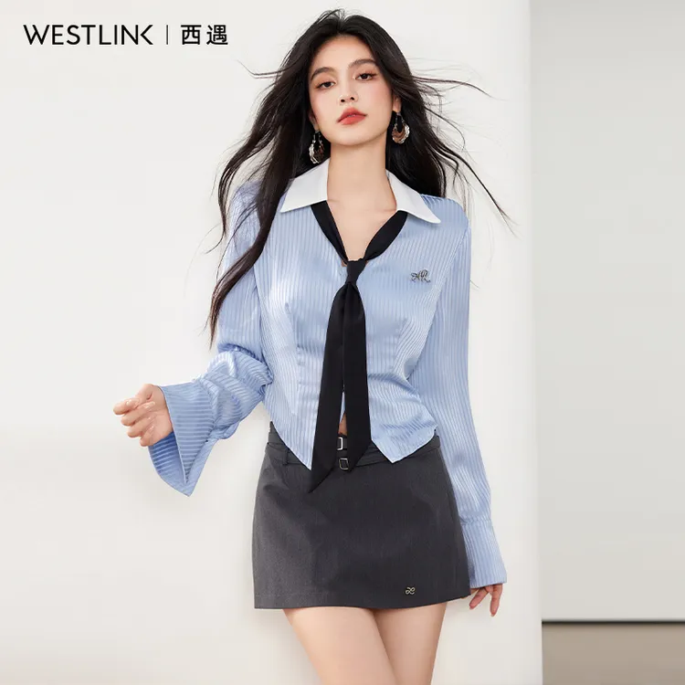 西遇蓝色条纹短款衬衫女2025年春季新款通勤设计感轻职场收腰上衣