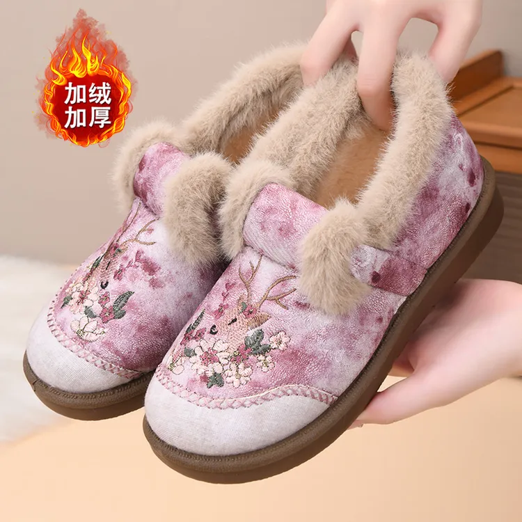 冬季新款绣花加绒老北京棉鞋厚底加宽舒适防滑软底民族风妈妈棉鞋