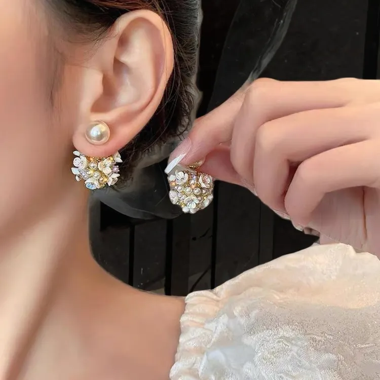 镀18K金时尚轻奢花球耳扣气质耳环耳饰高级感十足女性配饰