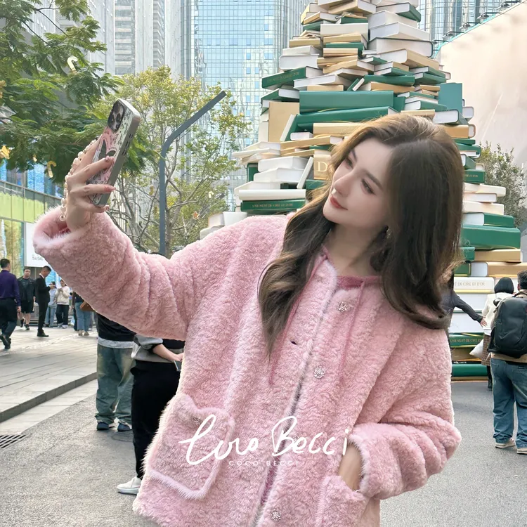 COCO BECCI【桃桃奶昔】三星90白鹅立体蓬松绒羽绒外套CFJJD200316