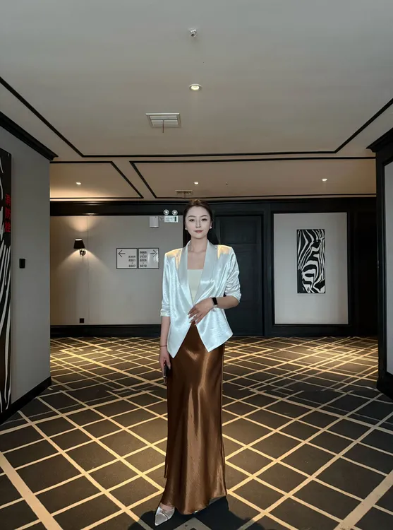 LM微裳亿高定醋酸高腰长半裙显高显瘦气质高级