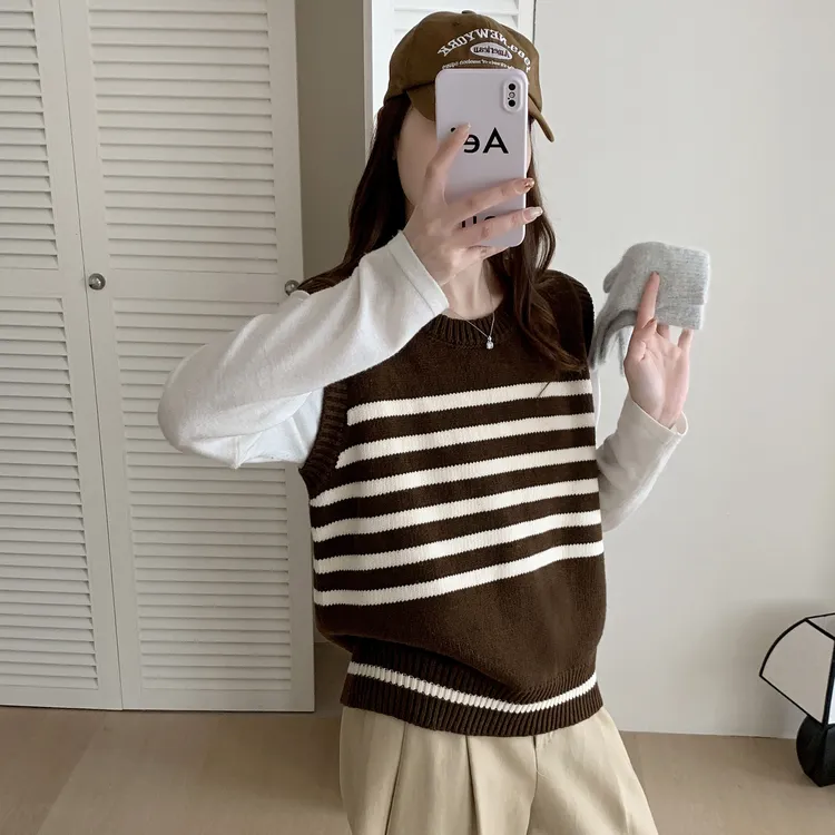 复古圆领马甲秋季新款坎肩减龄宽松毛衣无袖针织上衣背心条纹套头