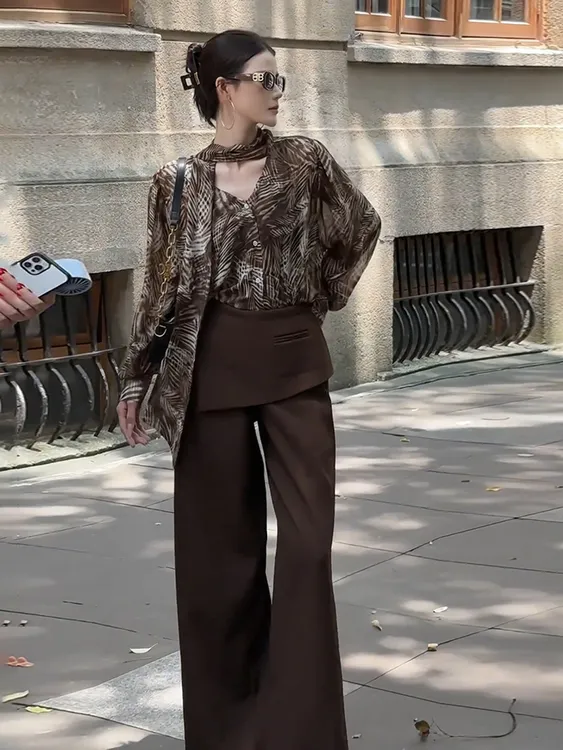 2025超火秋季一整套大方得体穿搭减龄洋气时尚印花衬衫两件套装裤