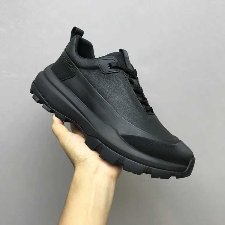 潮流男鞋厚底时尚休闲鞋春秋新款百搭舒适韩版运动鞋真皮休闲皮鞋