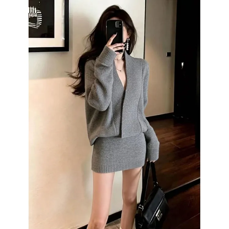 parkyeon气场强大名媛女神法式轻熟大方得体灰色连衣裙配大衣裙