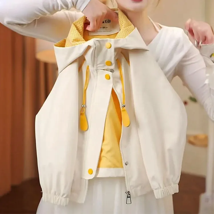 女童春秋外套2025新款儿童时髦洋气网红超好看衣服女孩春季冲锋衣