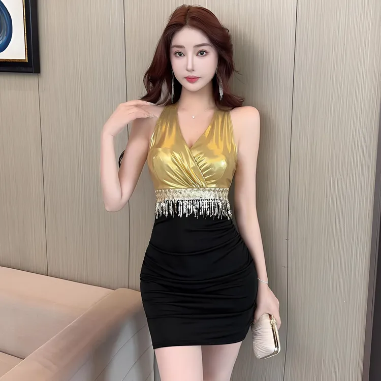 高级感酒吧无袖挂脖亮面吊带连衣裙夜场性感轻奢流苏短裙足浴服夏