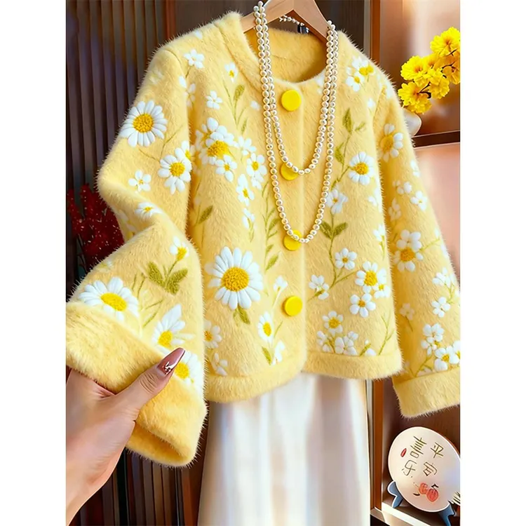 独特气质高级感绝美巨好看小香风毛绒提花外套女2025冬季新款毛衣