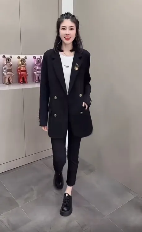 黑色高级双排新款西装气质秋冬显瘦百搭小西服套装两件套装