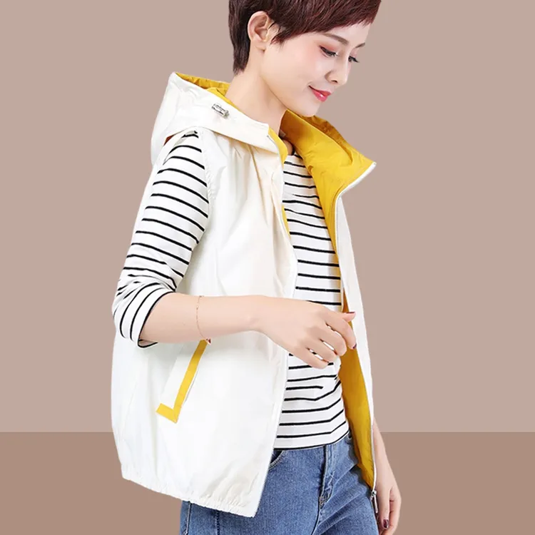 薄款马甲女短款连帽宽松外穿背心2025夏季新款妈妈装休闲百搭马夹