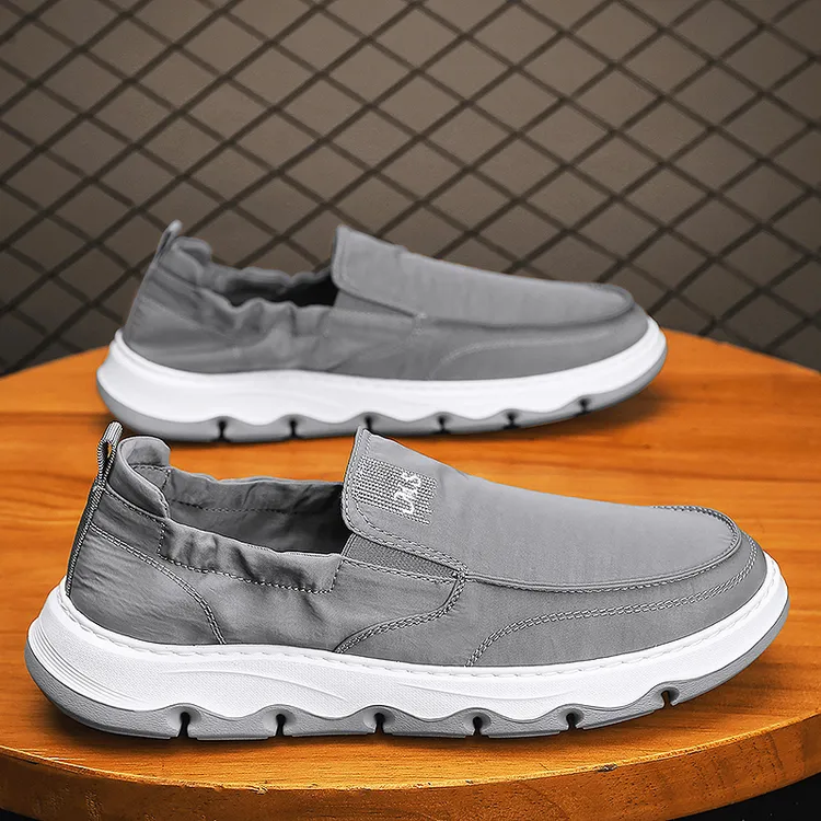 老北京布鞋男夏季2025新款一脚蹬帆布休闲板鞋冰丝透气轻便豆豆鞋