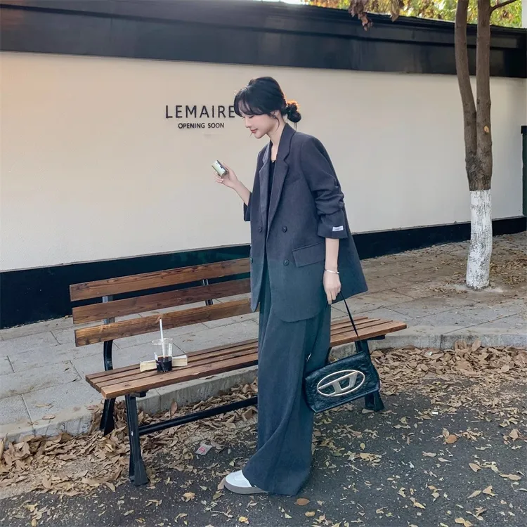 胖mm超火流行灰色西装套装裤女春秋2025大码通勤气质韩系又a又飒