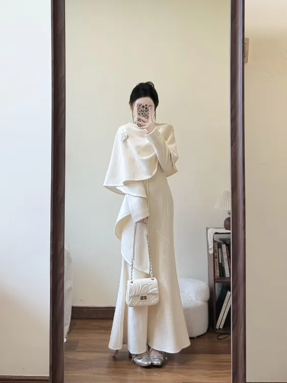 2025秋冬温柔富家千金穿搭斗篷披肩外套鱼尾长袖连衣裙气质两件套