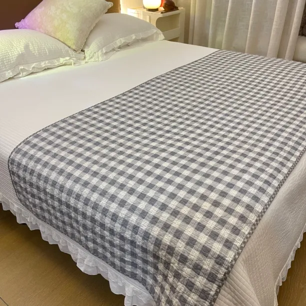 90*200斜纹棉小灰格沙发垫小床盖绗缝夹棉