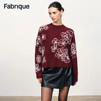 Fabrique Poppy 秋冬新品波尔多红绵羊毛刺绣花朵圆领针织毛衣