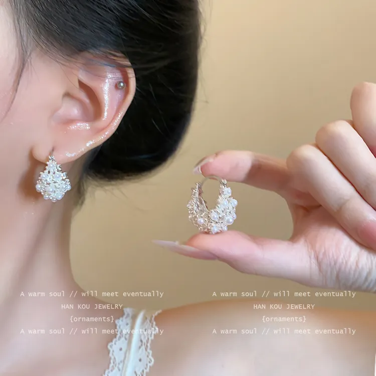 合金耳饰 小众立体镂空花篮耳环女时尚独特气质百搭珠珠耳圈耳饰