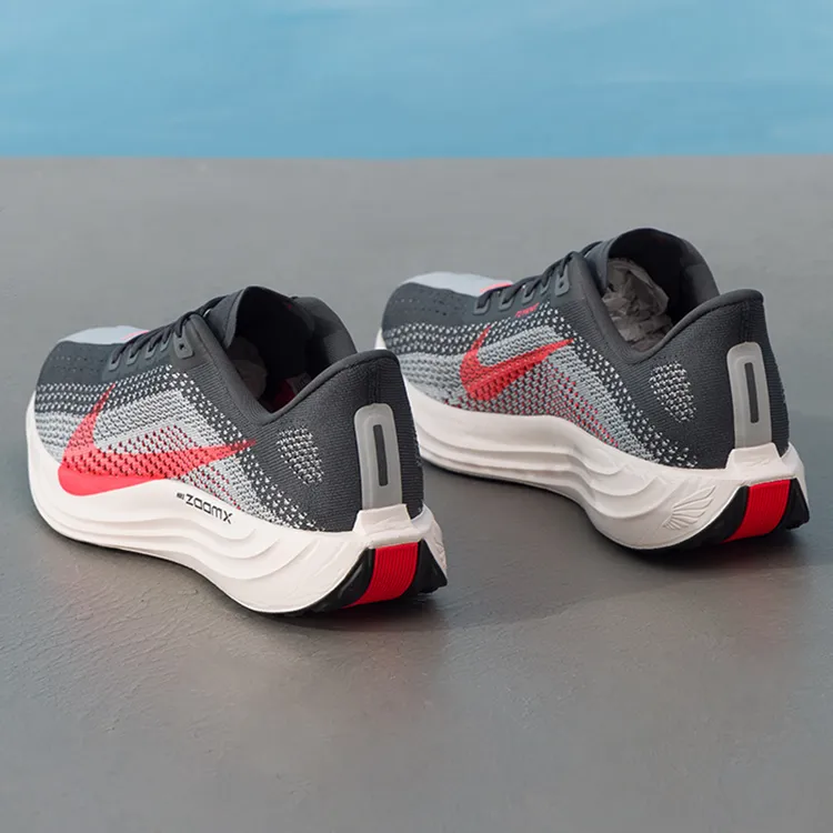 NIKE耐克正品男鞋 超级飞马运动鞋 PEGASUS PLUS公路缓震跑步鞋
