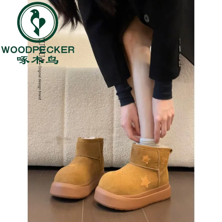 啄木鸟厚底雪地靴女冬季2025新款星星面包鞋加绒女靴保暖雪地棉鞋