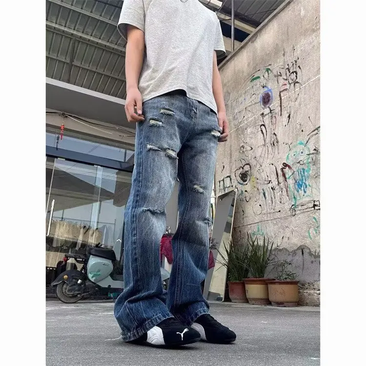 蓝色刺绣痞帅微锥型牛仔裤男宽松小直筒潮牌锥形合身小直筒长裤子