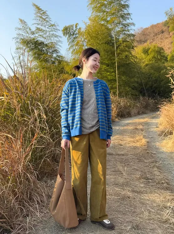 一支diy笔2025新款春季复古圆领撞色条纹针织开衫百搭高腰显瘦阔