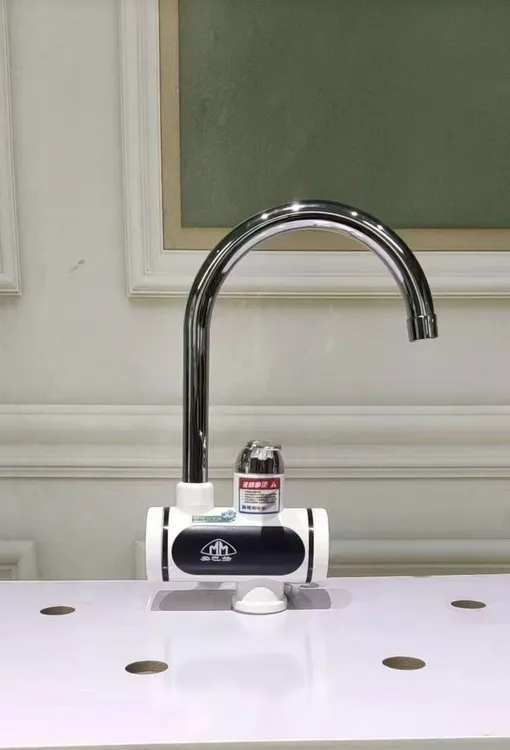 家用卫生间自来水水龙头      