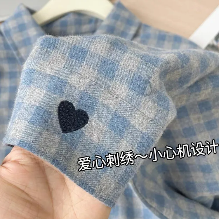 显白复古格纹韩版磨毛加厚长袖衬衫女秋冬宽松显瘦叠穿衬衣上衣