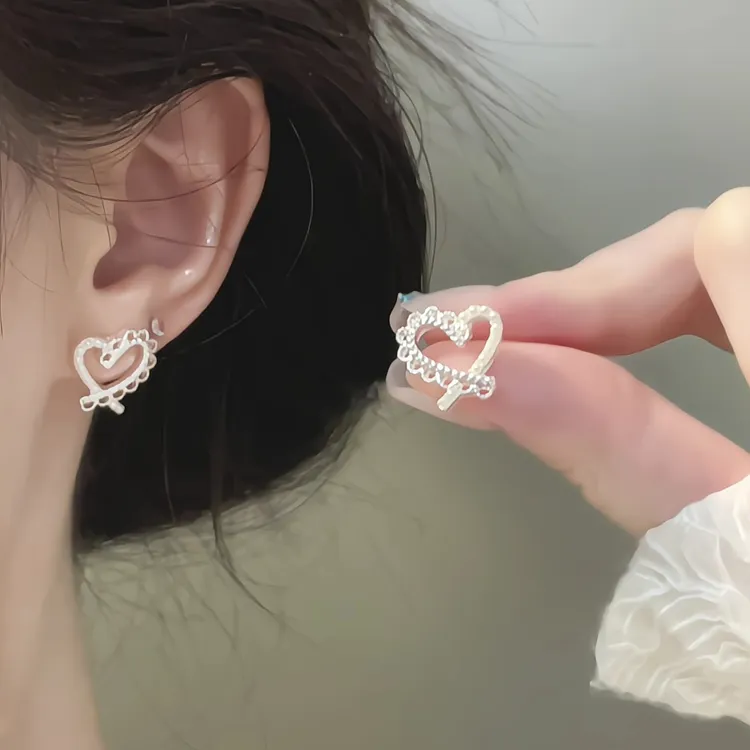 合金耳饰 日韩小清新立体花边爱心耳钉耳环女日韩交叉设计感配饰