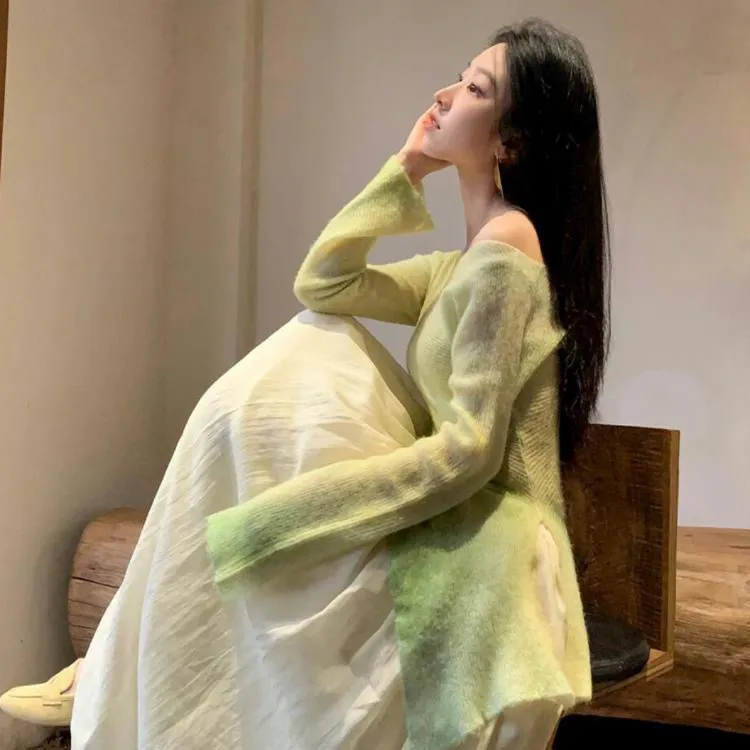 绿色渐变不对称设计针织长袖上衣搭配鱼尾半身裙套装