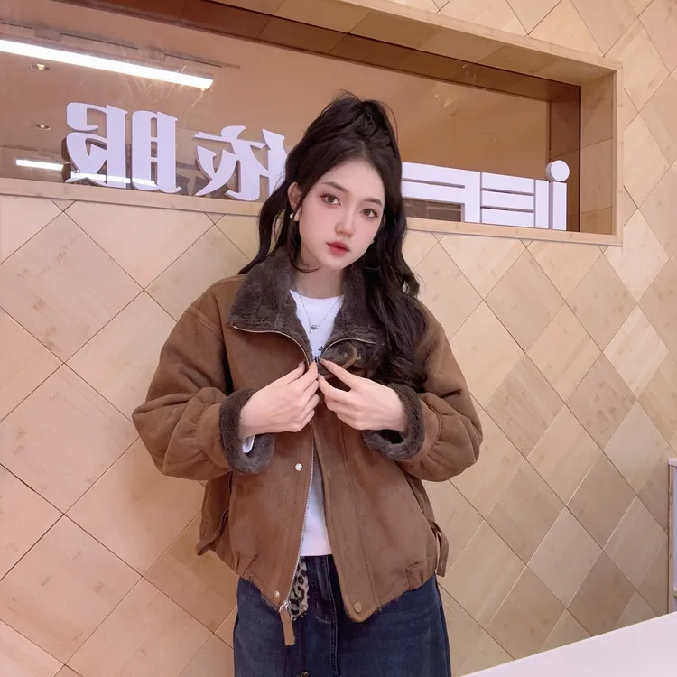 IEF/爱依服2025新款冬季磨砂皮外套银狐绒加厚