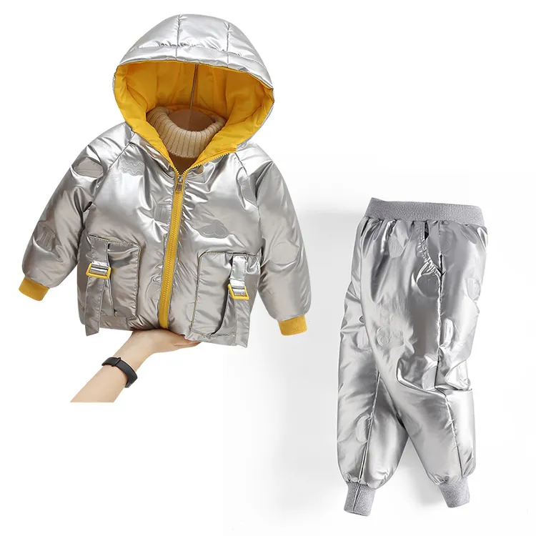 巴拉儿童外套套装羽绒服加厚保暖冬季冬装亮面免洗连帽男童女童