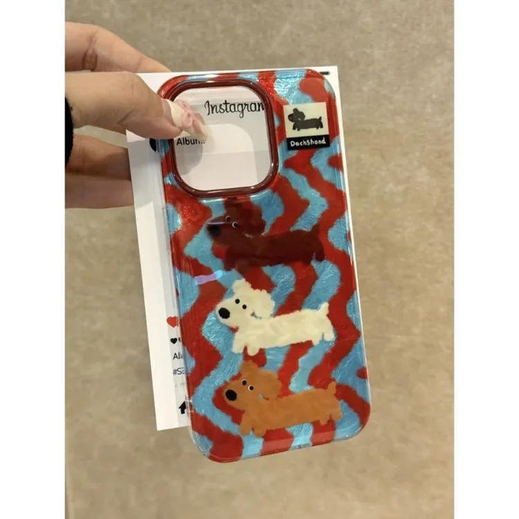 红色条纹小狗适用华为oppo荣耀vivo小米苹果14手机壳15潮11镭射13