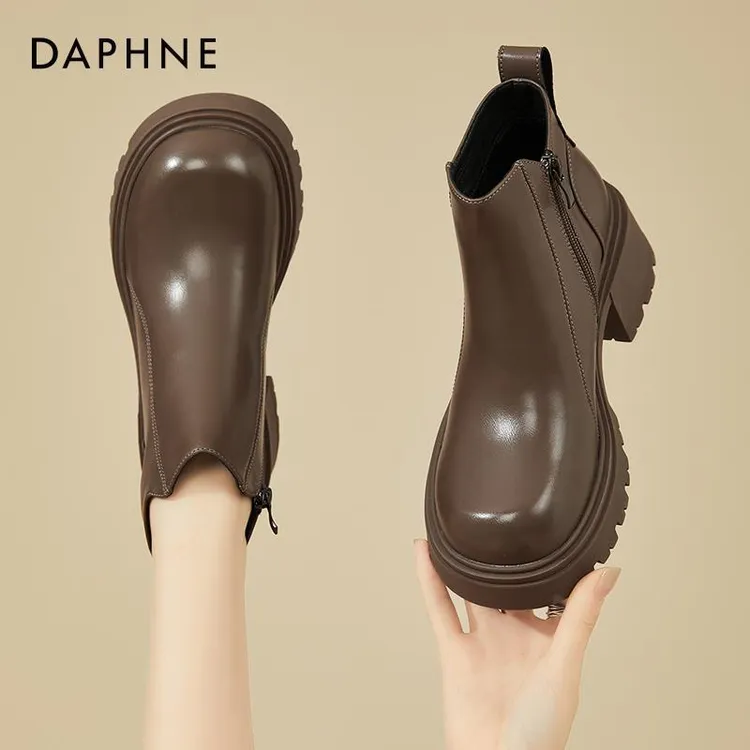 达芙妮时尚女鞋高跟短靴秋冬加绒2025新款英伦流光风厚底切尔西靴