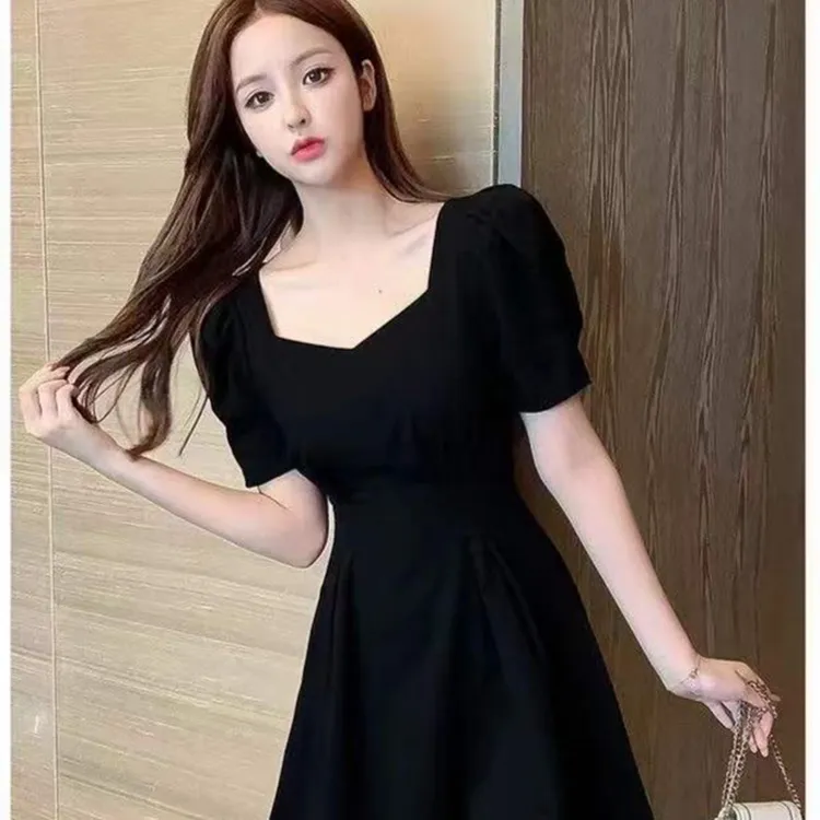 宝藏衣橱修身显瘦新款黑色连衣裙气质泡泡袖夏季设计感女8936