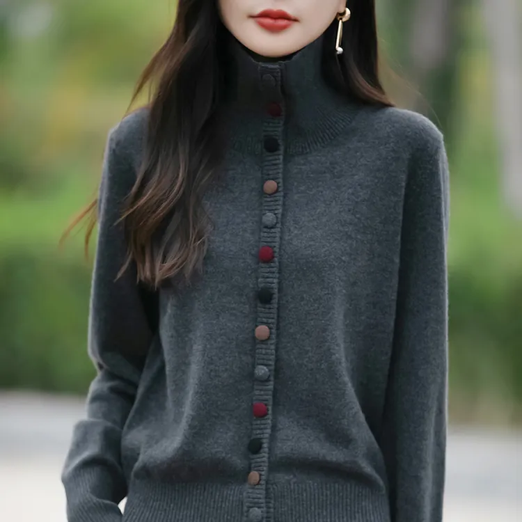 哥弟阿玛施正品高领彩扣针织衫女秋冬季时尚毛衣开衫宽松立领外套