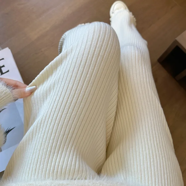 2024秋冬装软糯针织裤子女高腰显瘦阔腿裤宽松休闲垂感微喇叭长裤