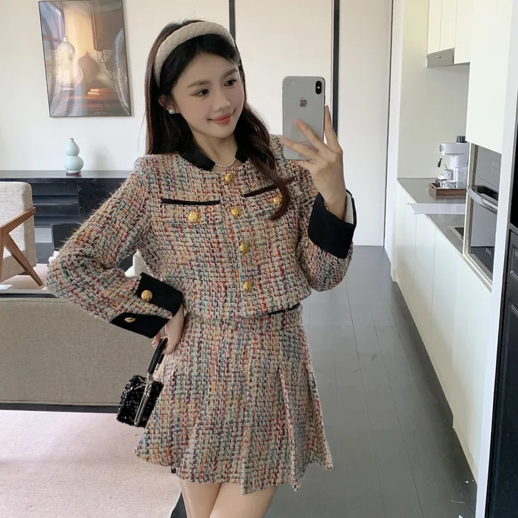 冬装加棉加厚新款彩虹小香风粗花呢套装法式时尚外套百褶半身裙