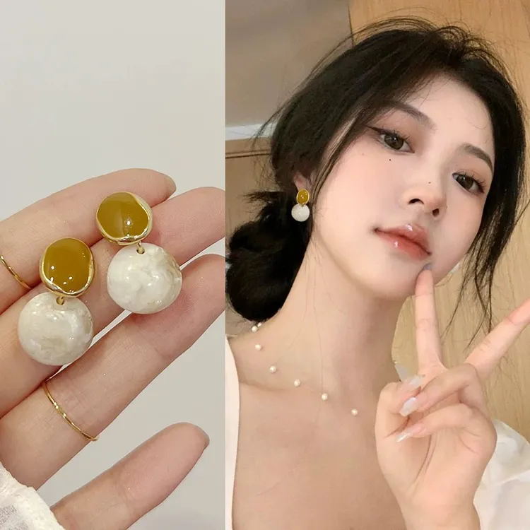 合金耳饰 小众港风高级感耳饰气质耳环新款轻奢小耳坠法式复古