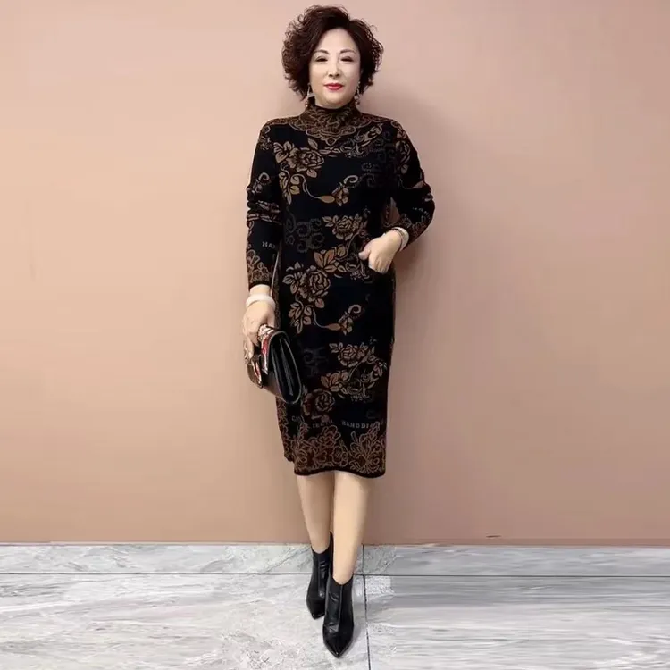 长袖套头中老年针织连衣裙秋冬宽松大码遮肚半高领过膝打底裙女款
