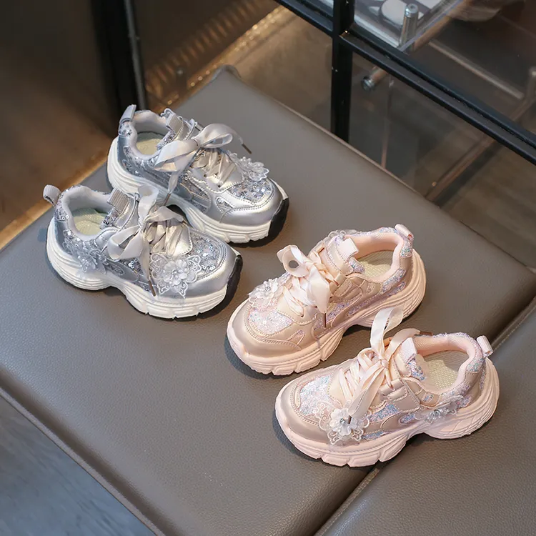 女童新中式鞋子2024秋季新款轻便型外穿亮片运动鞋洋气超软公主鞋