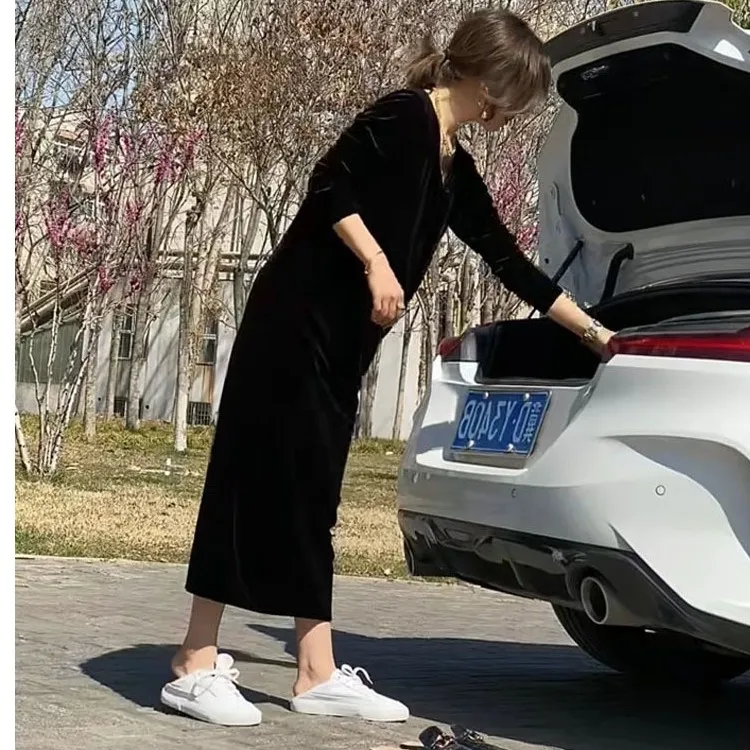 初秋新款小个子御姐轻熟赫本风名媛气质女神范黑色丝绒连衣裙子冬