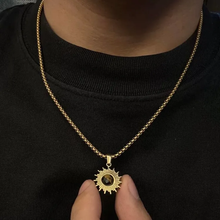 钛钢项链 阳光太阳花女美式项链吊坠男款轻奢小众个性高级感配饰